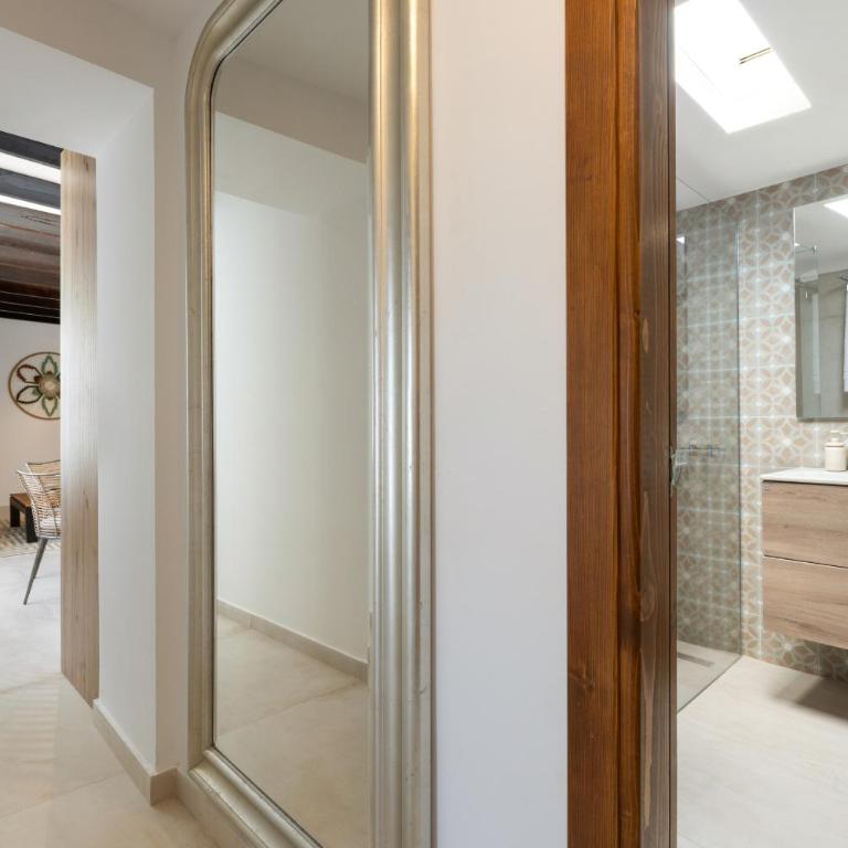 Roseta 1 by Escape Home - Two-Bedroom Apartment with Terrace - 21
