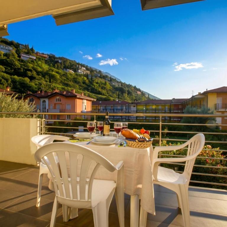 Torbole Relax, Pool & Balcony Apartment - Apartment with Balcony - 6