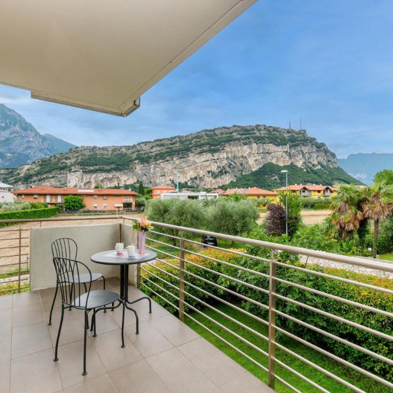 Torbole Relax, Pool & Balcony Apartment - Apartment with Balcony - 5