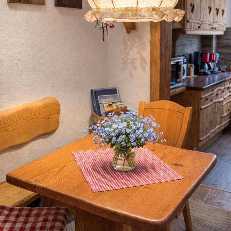 Haus BergGesundZeit Doppelzimmer Kärlingerhaus - Deluxe Zimmer - 11