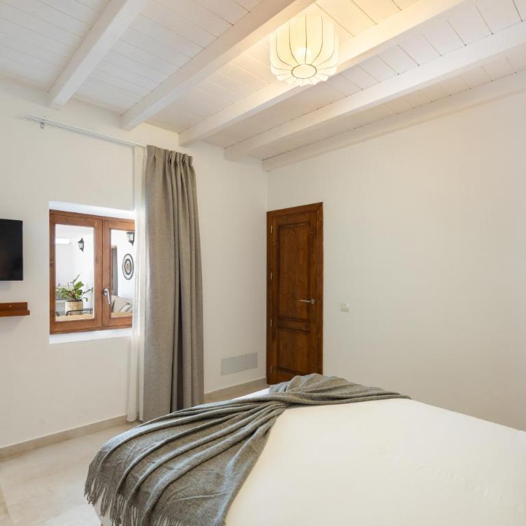 Roseta 1 by Escape Home - Villa with Private Pool - 32