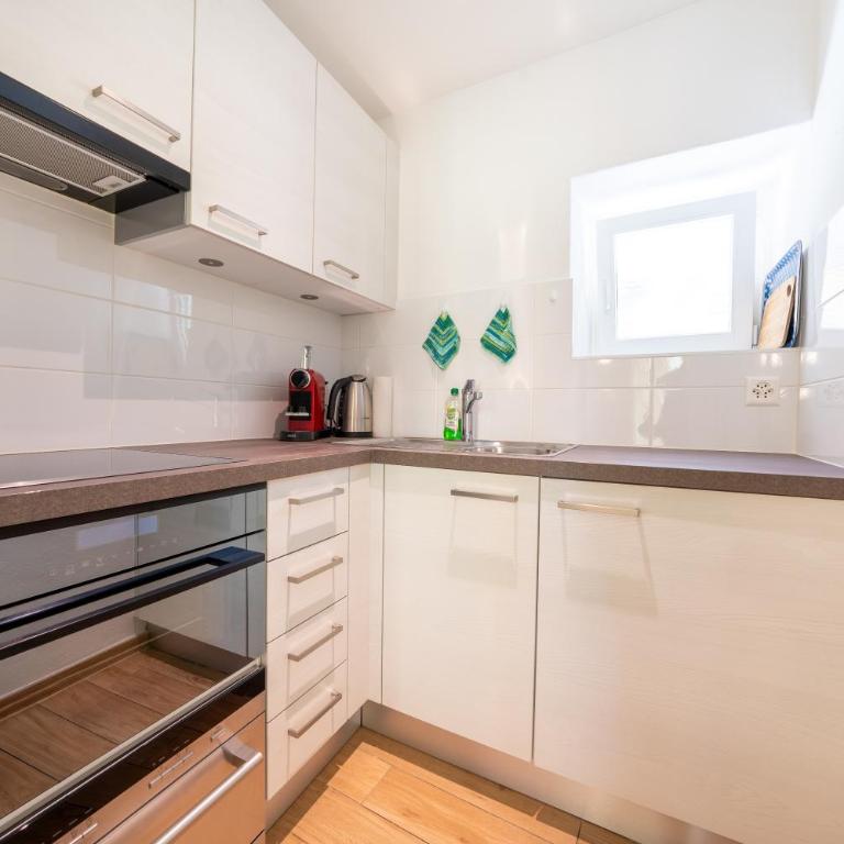 Residenza Motta - Boutique Apartments - One-Bedroom Apartment - 6