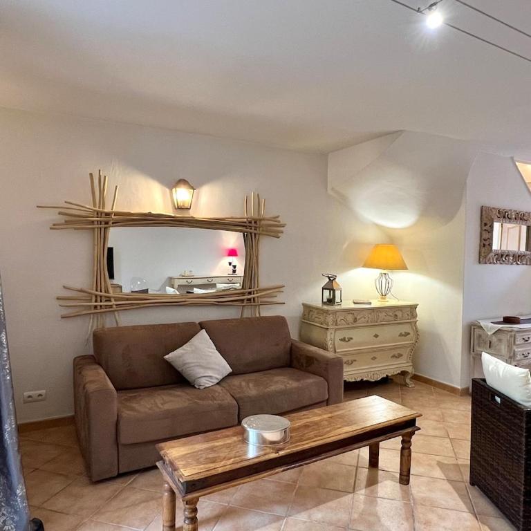 Maison Pont Royal l 6 pers l Pisc l Jardin l Golf - Maison 2 Chambres - 4