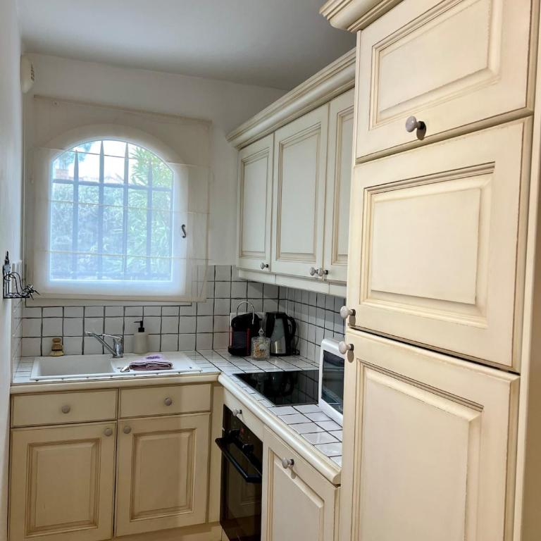 Maison Pont Royal l 6 pers l Pisc l Jardin l Golf - Maison 2 Chambres - 20
