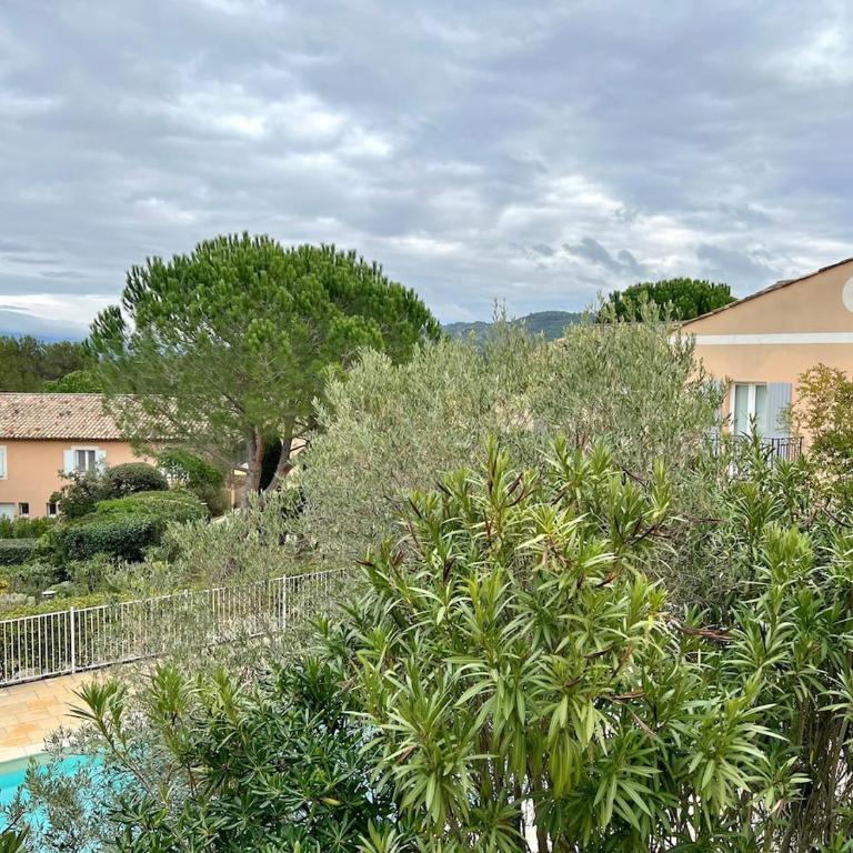 Maison Pont Royal l 6 pers l Pisc l Jardin l Golf - Maison 2 Chambres - 24