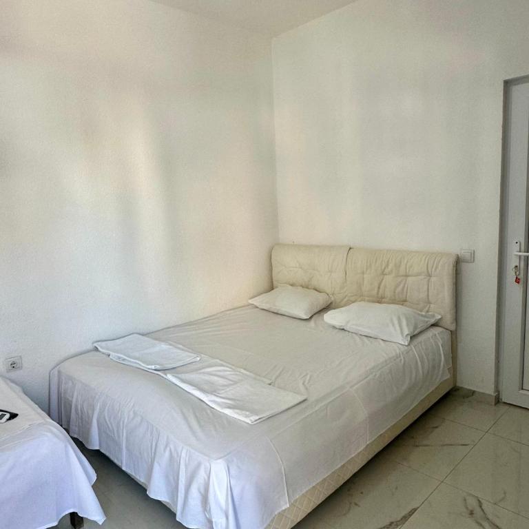 Garden studio apartmans - One-Bedroom Apartment - 10