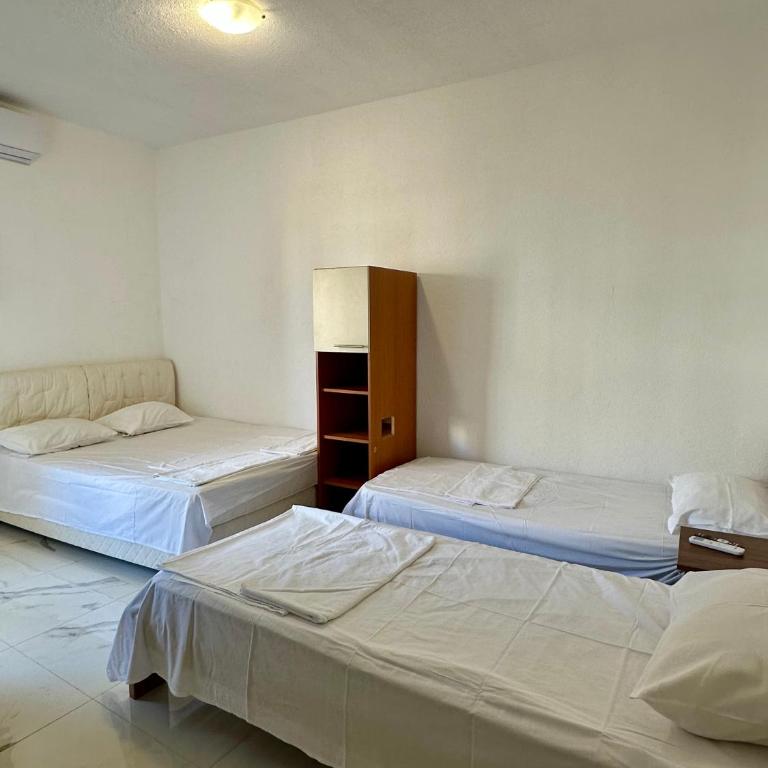 Garden studio apartmans - One-Bedroom Apartment - 6