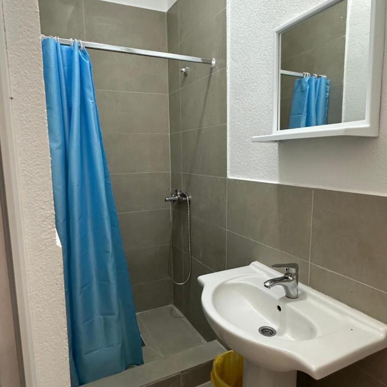 Garden studio apartmans - One-Bedroom Apartment - 6