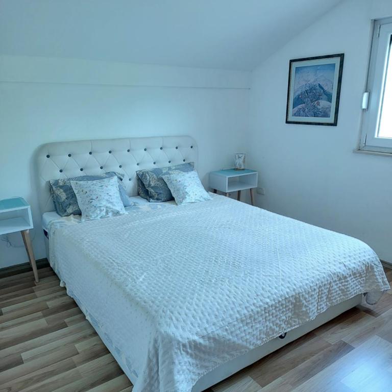 Holiday Home Vemini - Three-Bedroom House - 45