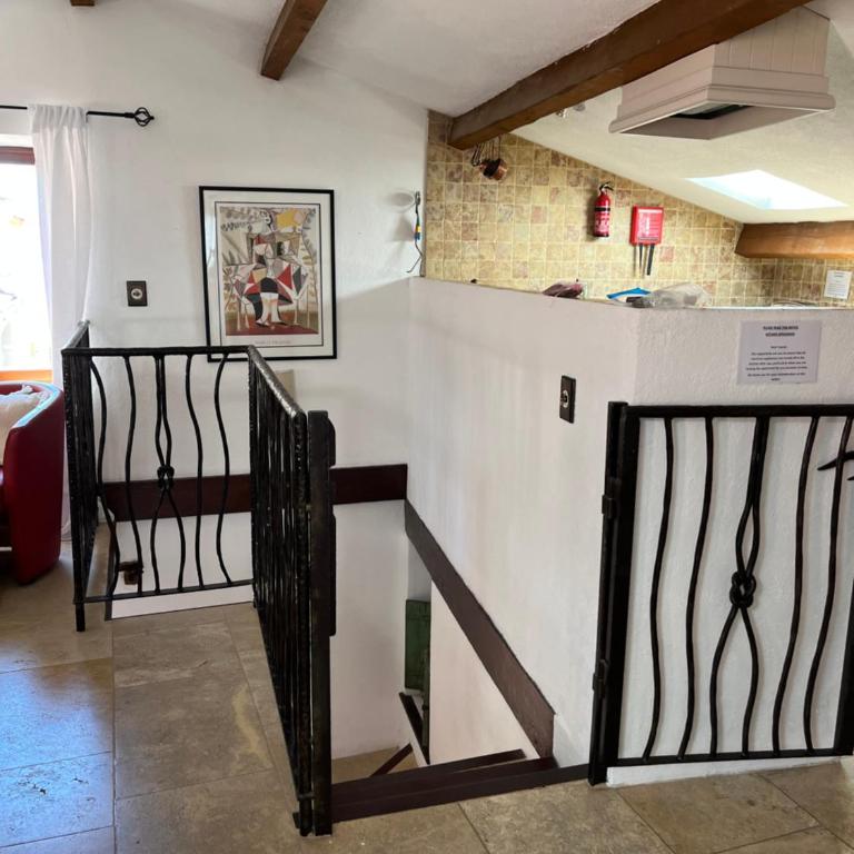 Authentic Old Antibes Duplex with Seaview Terrace - Apartment mit 3 Schlafzimmern - 22