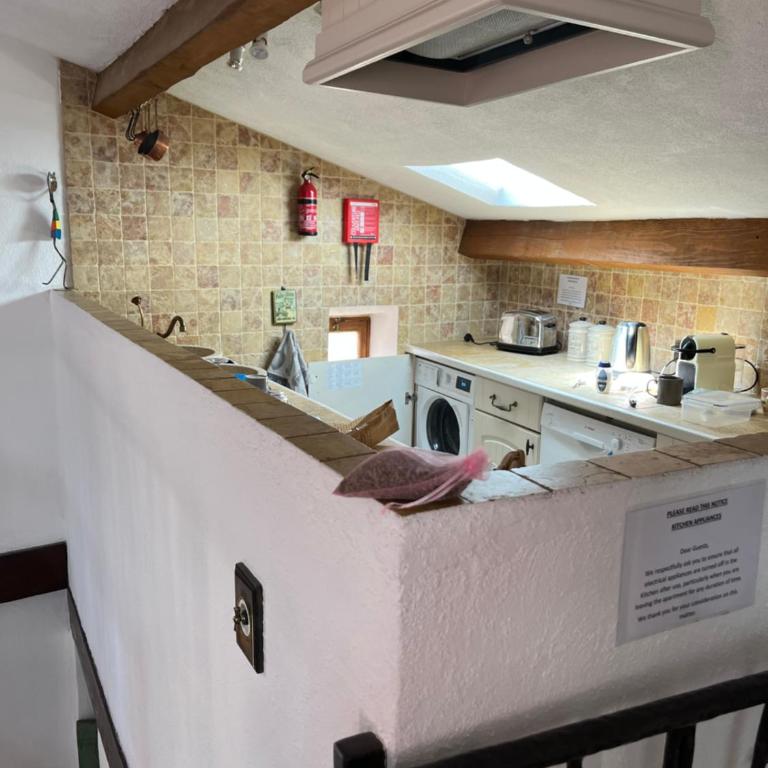Authentic Old Antibes Duplex with Seaview Terrace - Apartment mit 3 Schlafzimmern - 10