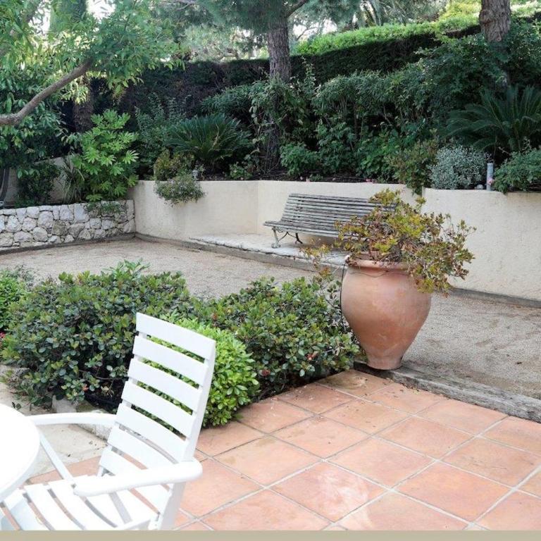 Splendid Villa near Valbonne - Villa - 18