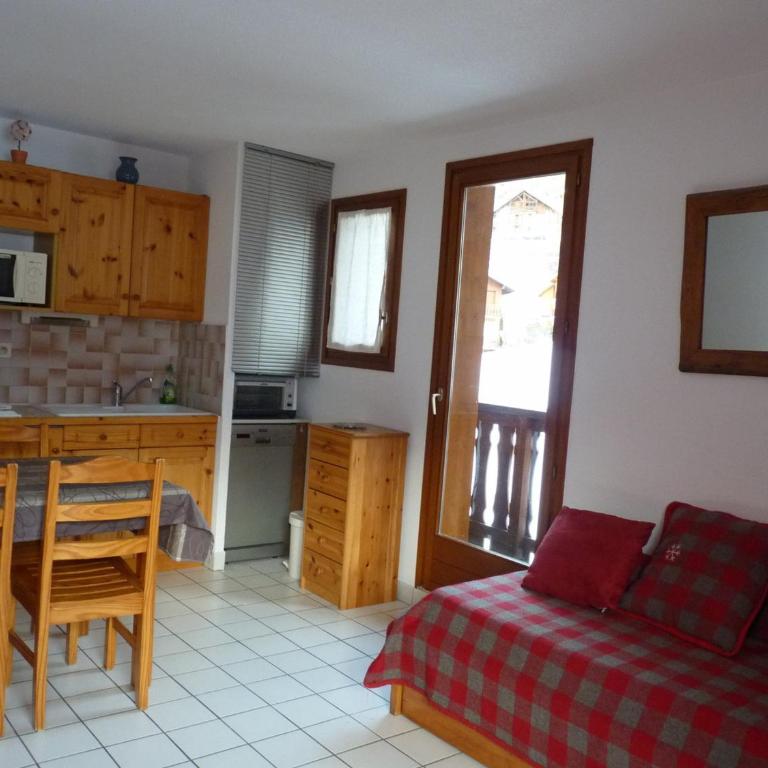 Studio ensoleillé pour 3 pers. avec balcons à Valloire - FR-1-263-321 - Studio - 1