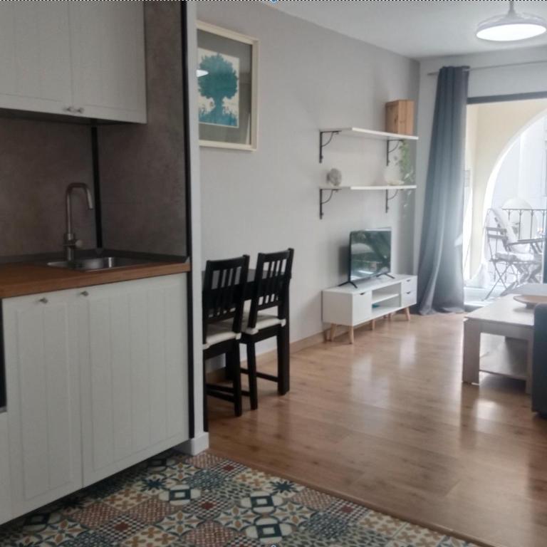 Sun Beach Apartment - Apartamento de 1 dormitorio con vistas al jardín - 3