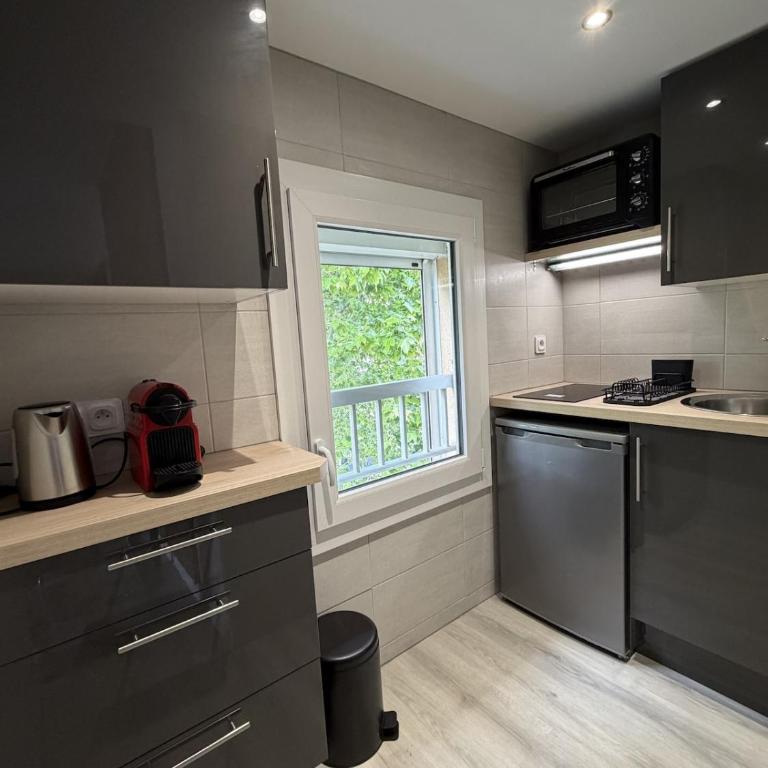 Cocon chaleureux avec terrasse et parking à Sanary - Studio avec Terrasse - 7