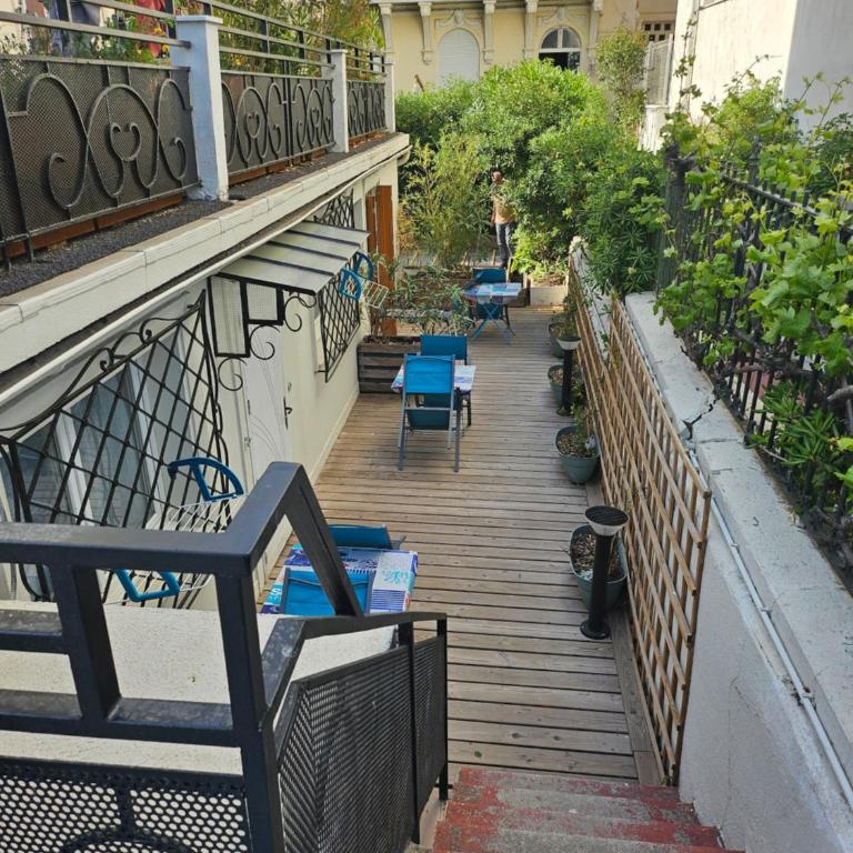 Hotel Flots d'Azur Promenade des Anglais - Chambre Double - Sous-Sol Partiel - 1