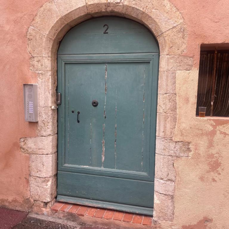 Authentic Old Antibes Duplex with Seaview Terrace - Apartment mit 3 Schlafzimmern - 37