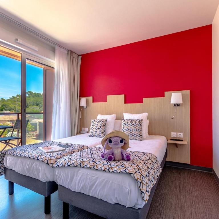Sure Hotel by Best Western Saint-Raphael Le Dramont - Chambre Lit Queen-Size Standard avec Balcon - Non-Fumeurs - 2