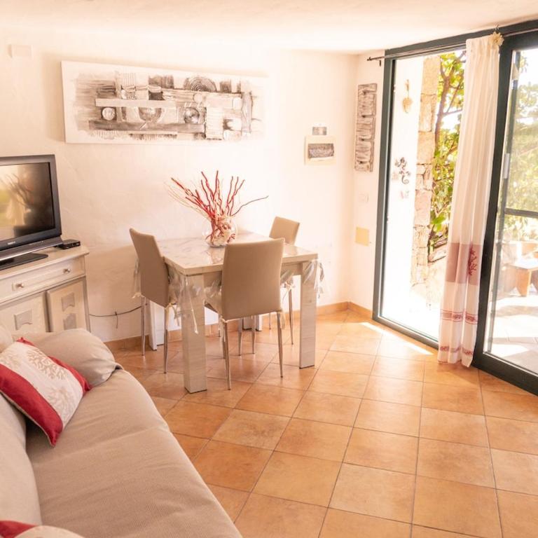 Sardinia Budoni Garden and Sea within walking distance - Two-Bedroom Apartment with Balcony and Terrace - 9
