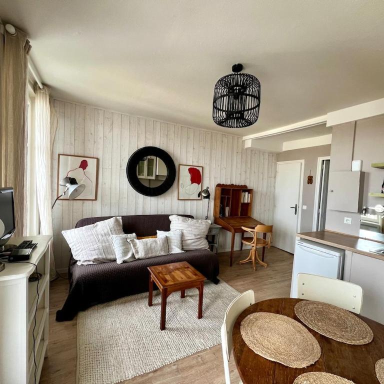 Hypercentre - 2P - plage à pied, vue mer, balcon terrasse - One-Bedroom Apartment - 22