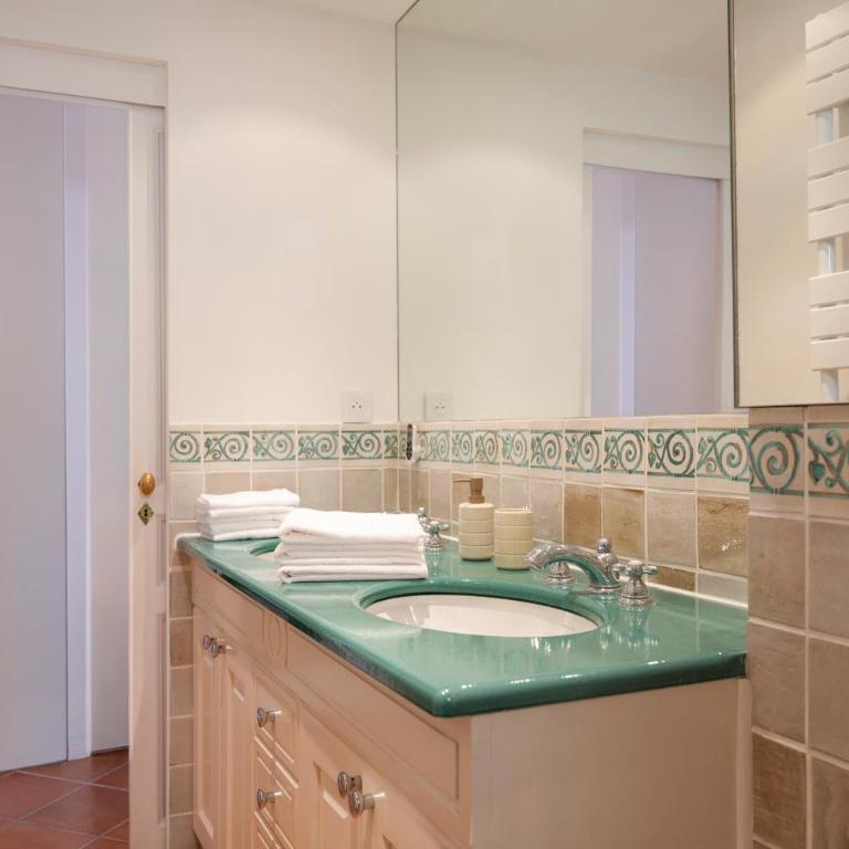 Port-Grimaud - La Maisonnette - sur plage et front de mer - One-Bedroom House - 11