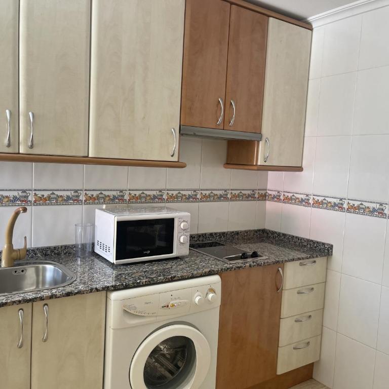 Gavina Sea Front R127 R128 - Apartment - 22