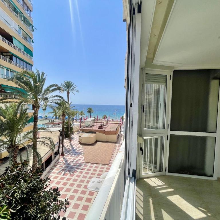 Gavina Sea Front R127 R128 - Apartment - 24