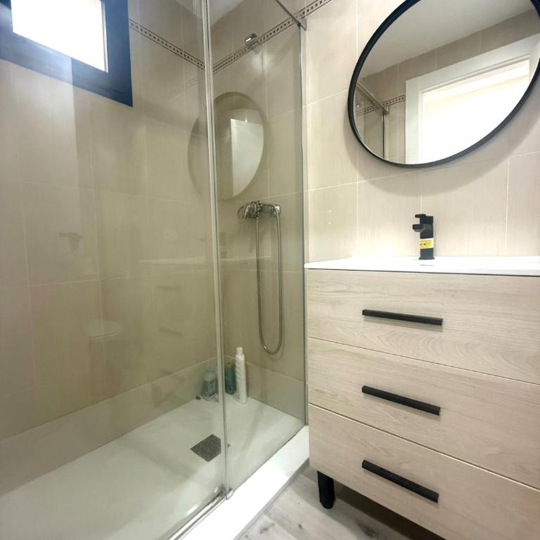 Céntrico con piscina y parking Terraza espaciosa - Apartamento de 3 dormitorios - 22