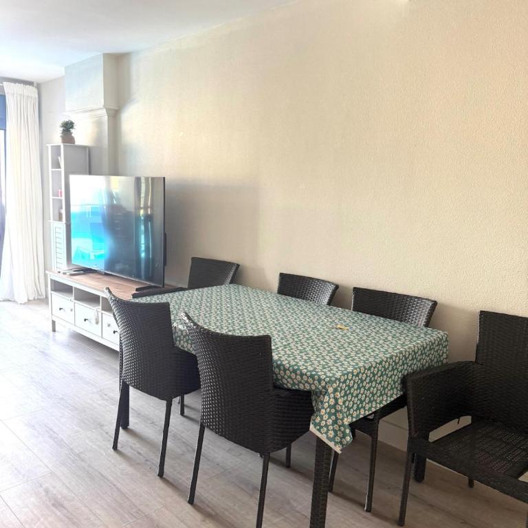 Céntrico con piscina y parking Terraza espaciosa - Apartamento de 3 dormitorios - 26