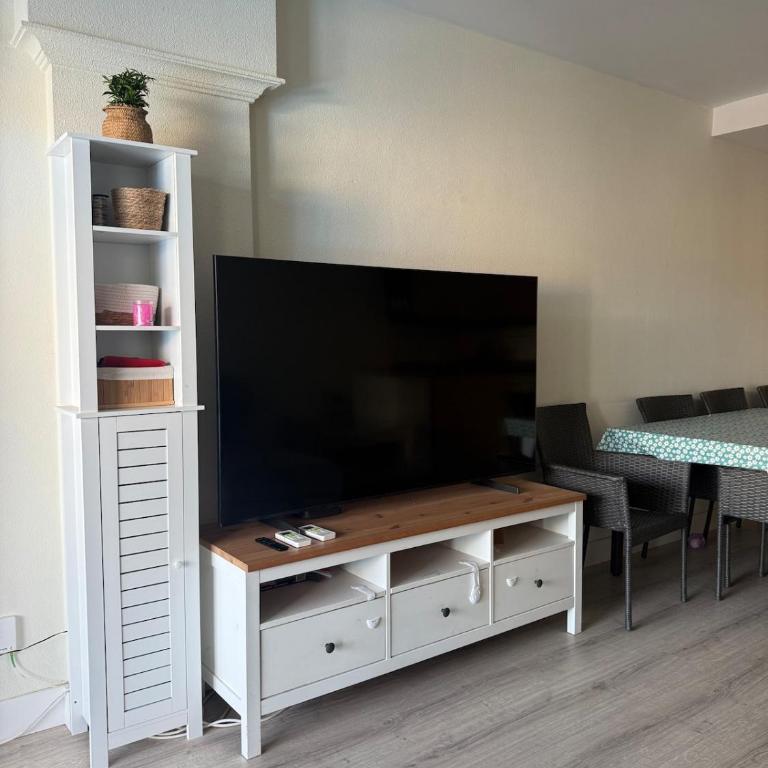 Céntrico con piscina y parking Terraza espaciosa - Apartamento de 3 dormitorios - 33