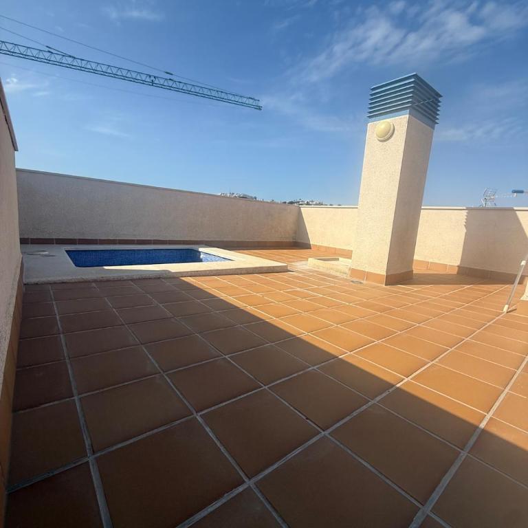 Céntrico con piscina y parking Terraza espaciosa - Apartamento de 3 dormitorios - 34