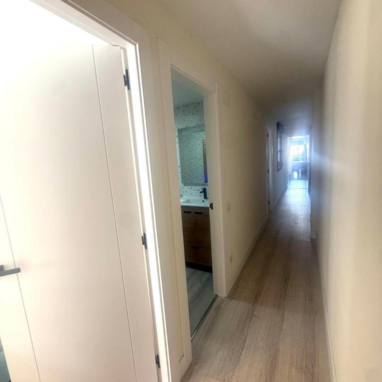 Céntrico con piscina y parking Terraza espaciosa - Apartamento de 3 dormitorios - 44