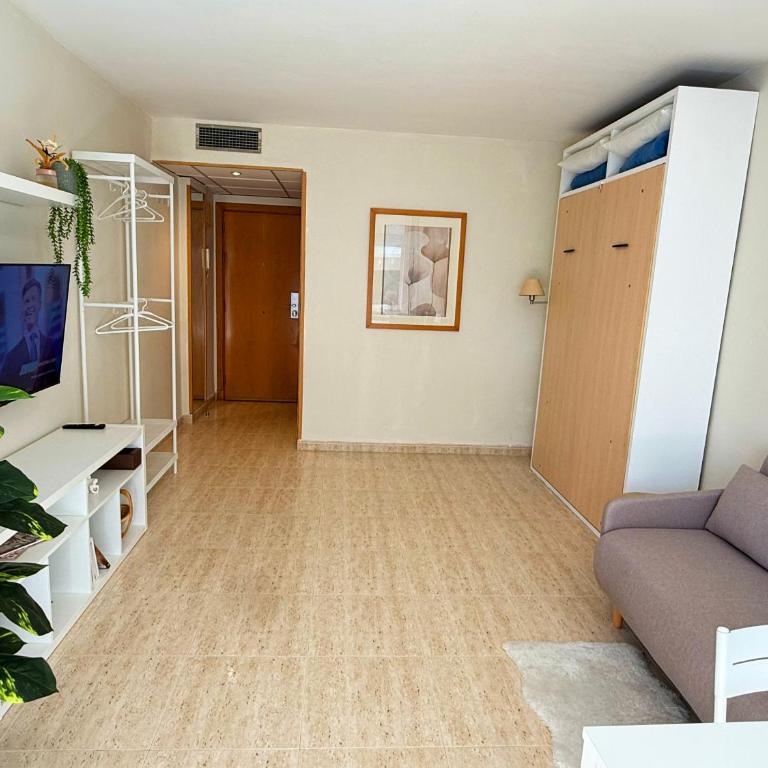 Apt con chill-out, piscina en la azotea a 5 min de la playa y parking privado - Estudio con terraza - 19