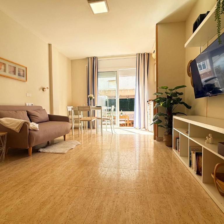 Apt con chill-out, piscina en la azotea a 5 min de la playa y parking privado - Estudio con terraza - 17