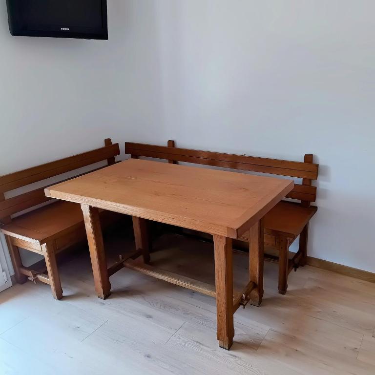 les campanules - Two-Bedroom Apartment with Balcony - 6