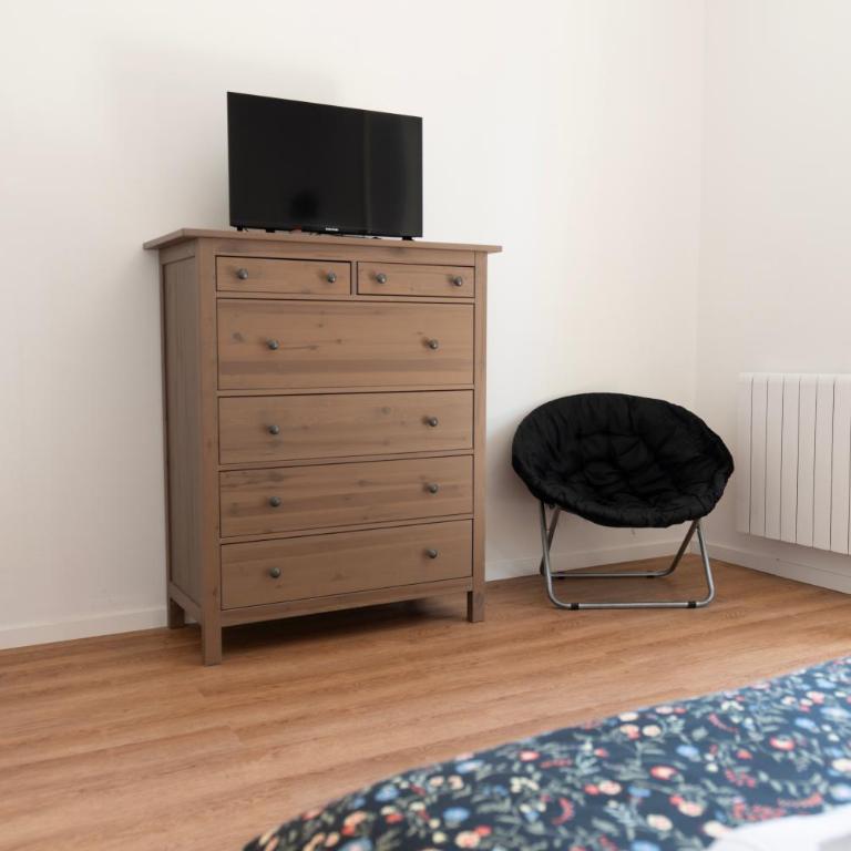 2 camere fronte Ospedale - Centro e Mare a piedi - Appartamento con 2 Camere da Letto - 4