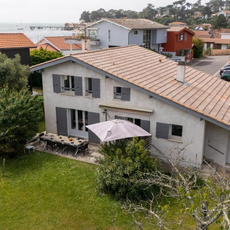 Villa Veronica - À 50 m de la plage - Maison de Vacances - 17