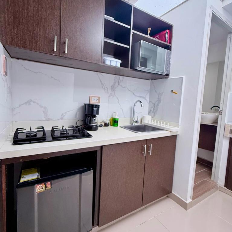 Apartaestudio en Laureles-plaza mayor-Av 33-laundry-wifi - Studio - 1