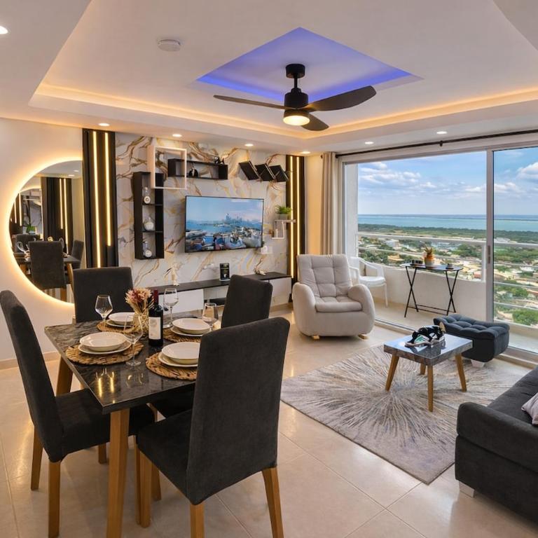 18th-Floor Apartment with a View, 3 Bedrooms, Near the Airport - Apartment - 10