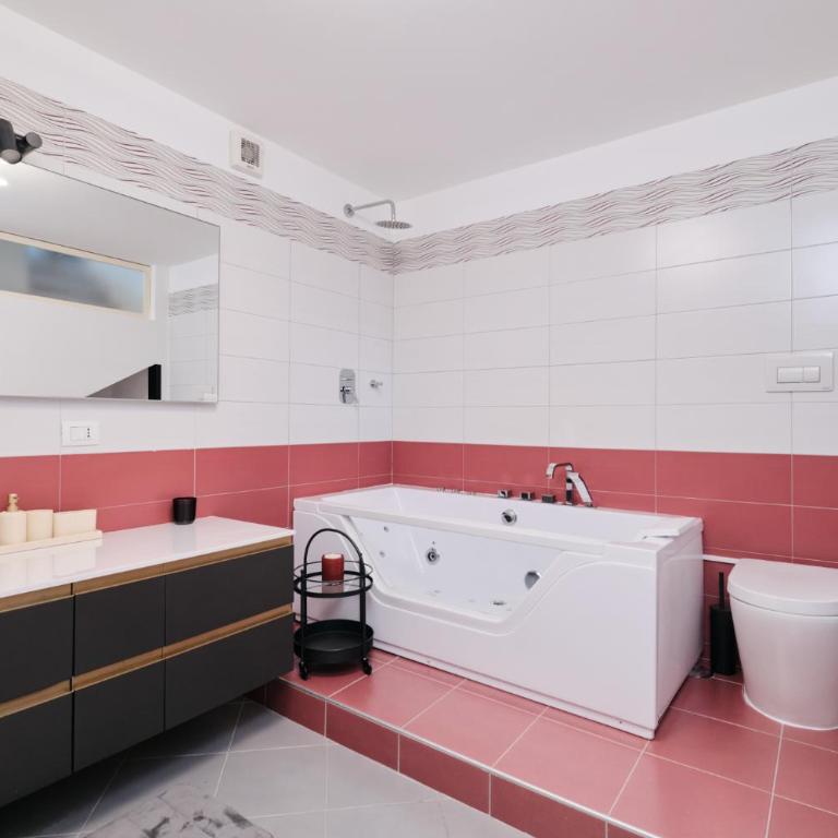 Suite Pordoi Loft di Design con Jacuzzi By HÔTEA - Appartamento con 1 Camera da Letto - 3
