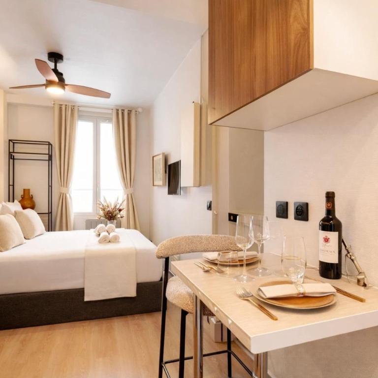 Montparnasse - Deluxe studio for couples, central Paris - Studio - 10