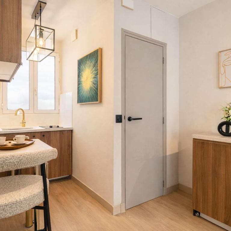 Montparnasse - Deluxe studio for couples, central Paris - Studio - 11