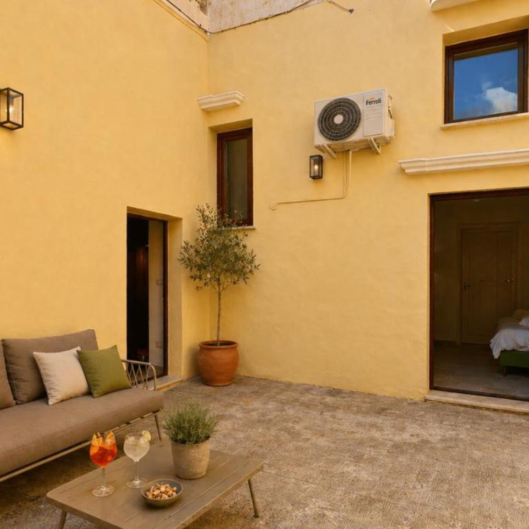 Dimora Louise by Symphonya Luxury Holiday Rentals - One-Bedroom Apartment - 6