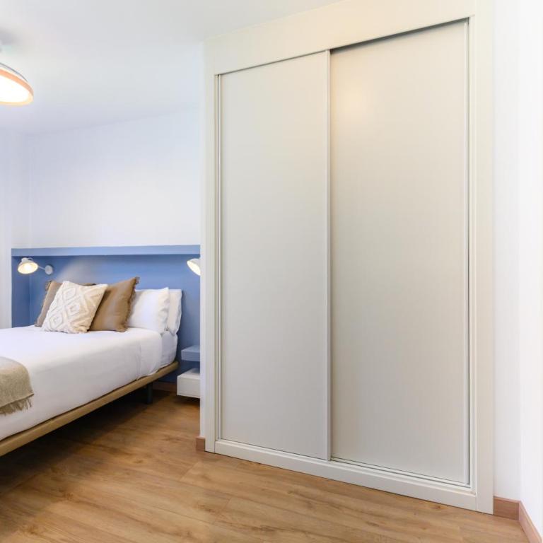 HMA121B - Amplio Piso 2 dormitorios y 2 baños en Ciudad Lineal, Madrid - Alquiler temporal - Two-Bedroom Apartment - 31
