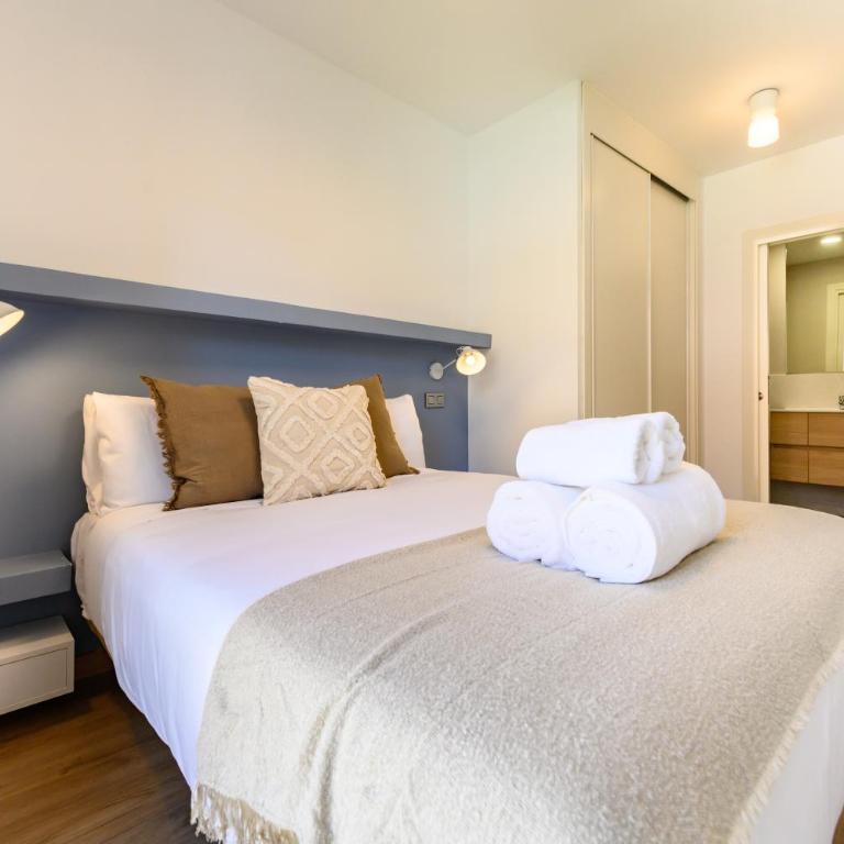 HMA121B - Amplio Piso 2 dormitorios y 2 baños en Ciudad Lineal, Madrid - Alquiler temporal - Two-Bedroom Apartment - 32