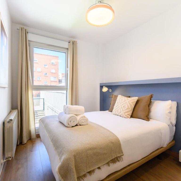 HMA121B - Amplio Piso 2 dormitorios y 2 baños en Ciudad Lineal, Madrid - Alquiler temporal - Two-Bedroom Apartment - 5
