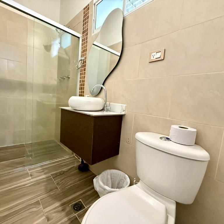 Apartaestudio en Laureles-plaza mayor-Av 33-laundry-wifi - Studio - 8