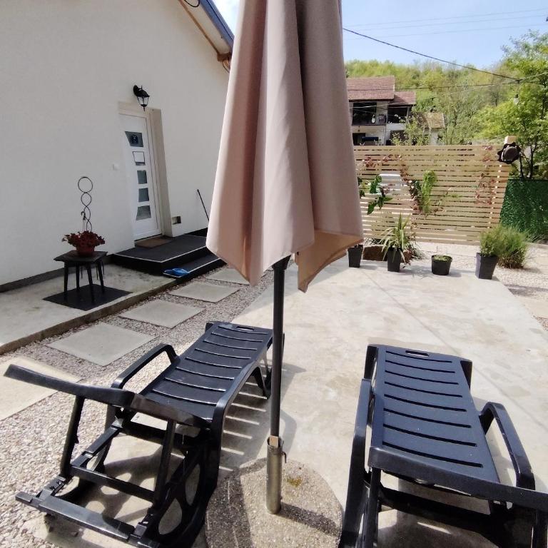 Kuća za odmor MERLIN HOUSE - Kuća sa 1 Spavaćom Sobom - 80