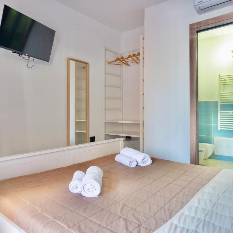 Zenia Rooms - Camera Matrimoniale Piccola - 3