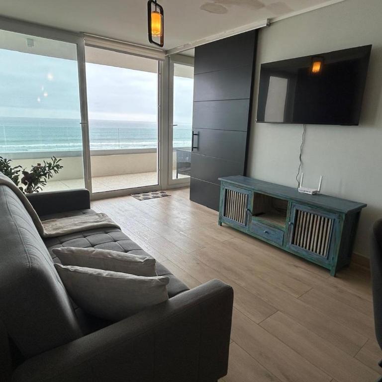 Departamento Nuevo Primera Linea Av del mar - Two-Bedroom Apartment with Sea View - 12